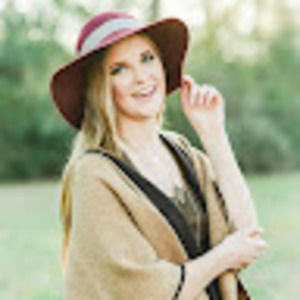 Meet your Posher, Julia